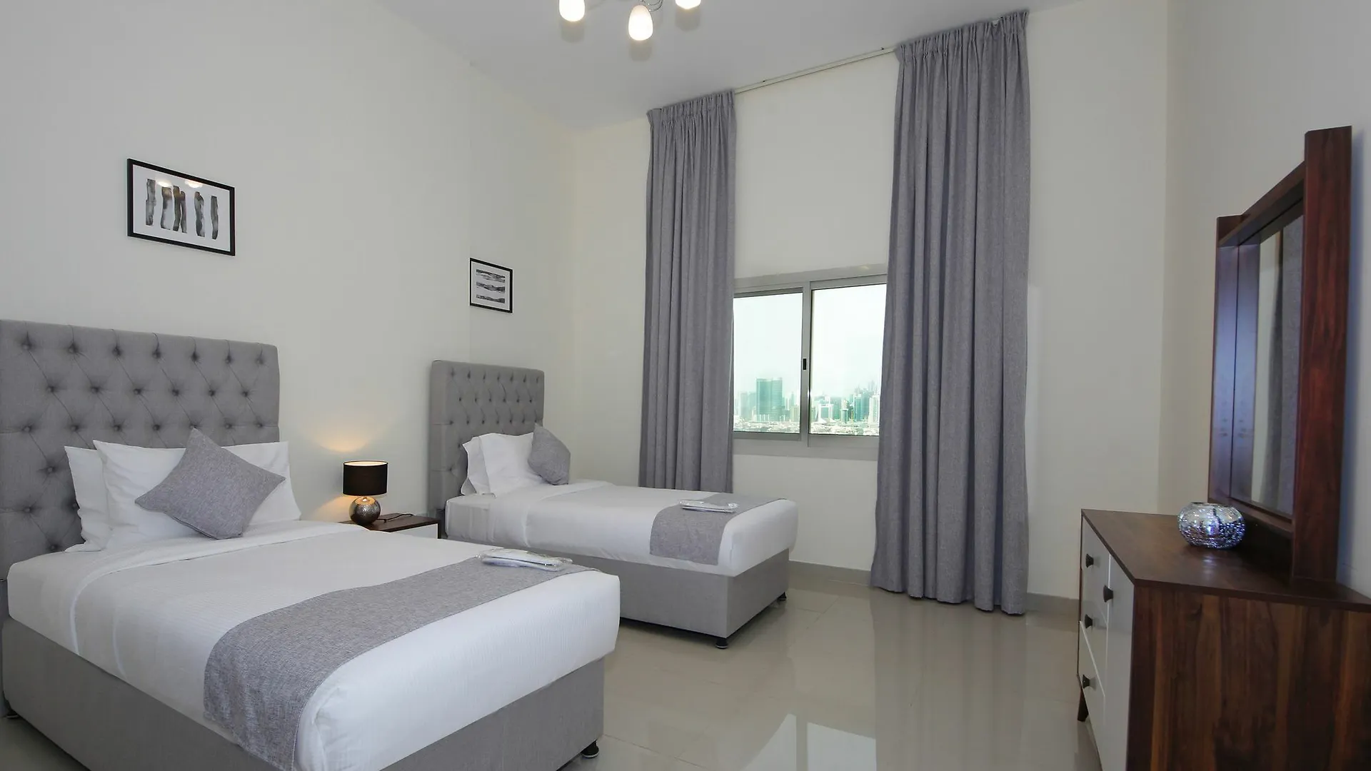 Spacious 2 Bedroom In Al Telal 11, Al Barsha 1 Дубай 0*,