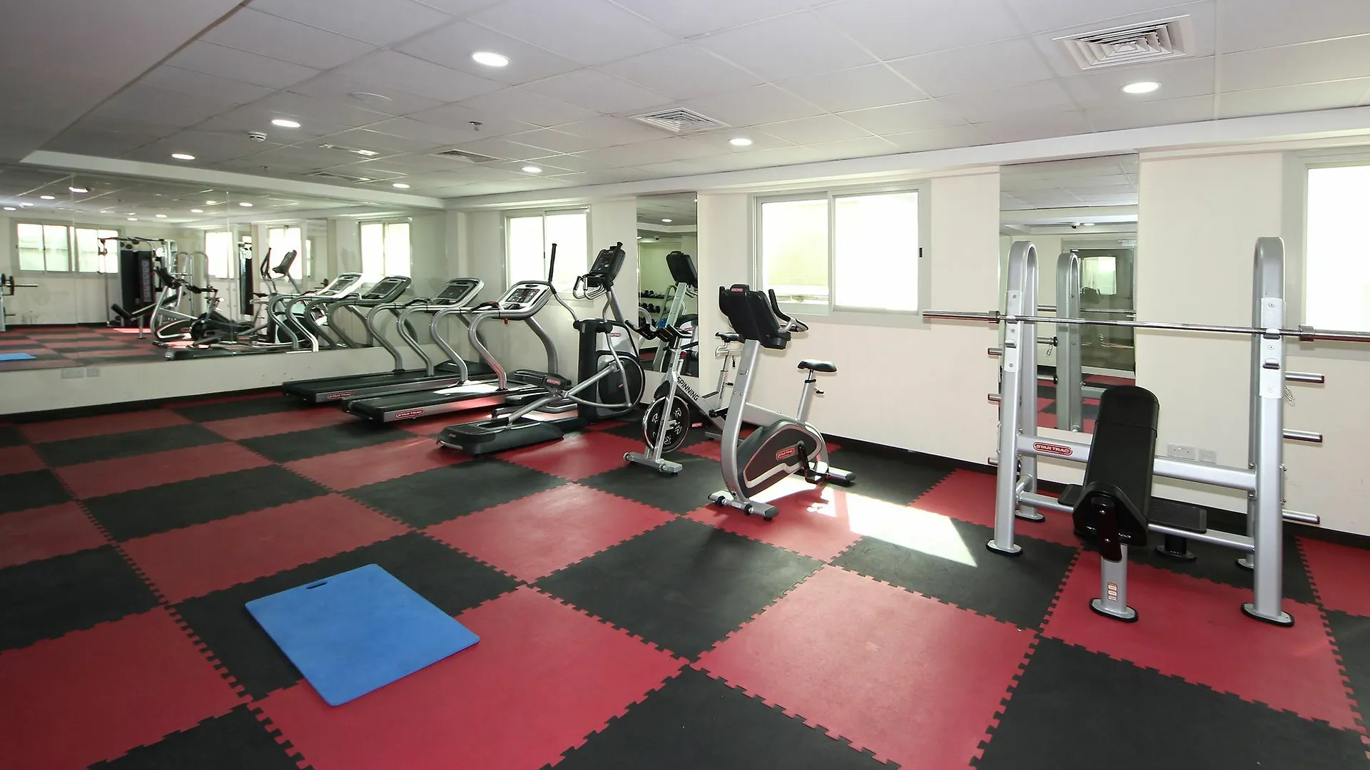 Spacious 2 Bedroom In Al Telal 11, Al Barsha 1 Дубай 0*,  ОАЭ