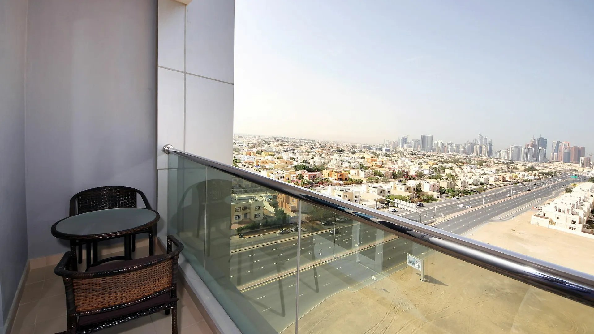 Апартаменты Spacious 2 Bedroom In Al Telal 11, Al Barsha 1 Дубай